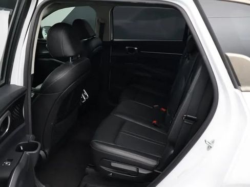 Used 2022 Kia Sorento S FWD image 15