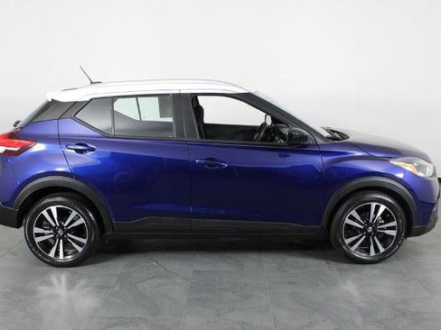 Certified 2019 Nissan Kicks SV image 14