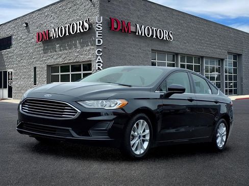 Used 2020 Ford Fusion SE FWD image 1