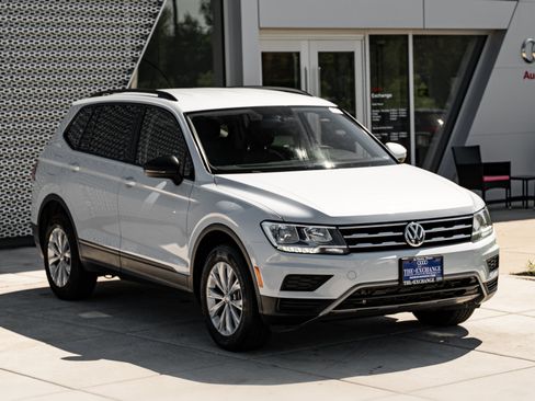 Used 2018 Volkswagen Tiguan S AWD/4WD image 2