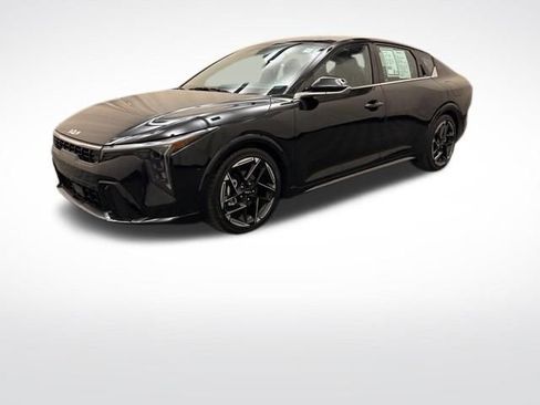 Certified 2025 Kia K4 EX w/ GT-Line Sunroof Package FWD image 4
