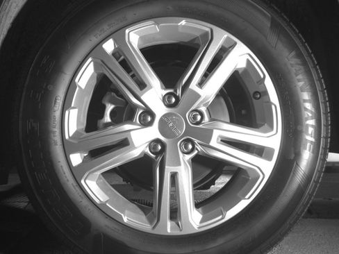 Used 2024 GMC Terrain SLE FWD image 14