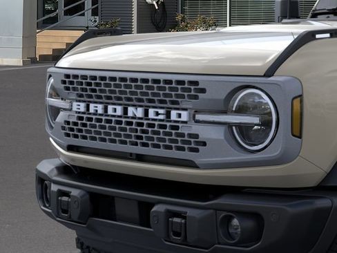 New 2025 Ford Bronco Badlands AWD/4WD image 19