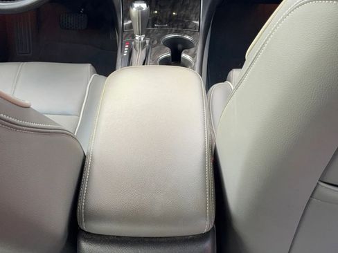 Used 2015 Chevrolet Impala LT FWD image 14