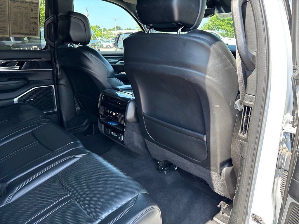 Used 2022 Jeep Wagoneer Series I w/ Convenience Group I AWD/4WD image 43