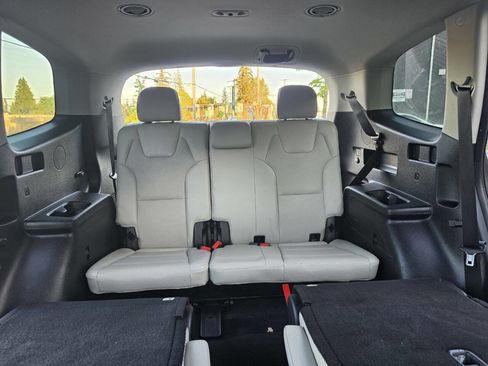 Used 2022 Kia Telluride EX w/ EX Premium Package AWD/4WD image 12