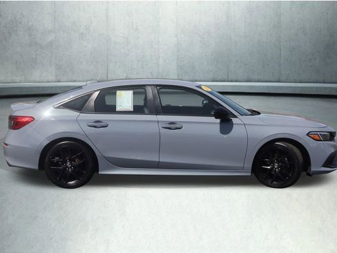 Used 2024 Honda Civic Sport image 6