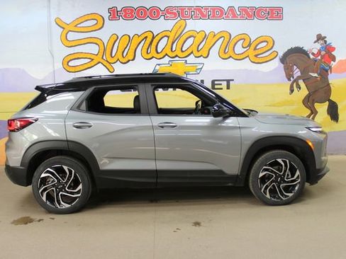 Used 2025 Chevrolet TrailBlazer RS AWD/4WD image 1