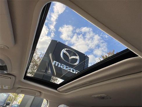 Used 2025 Subaru Crosstrek 2.0i Premium image 21