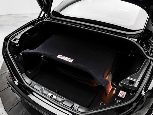 Used 2016 Ferrari California T image 94