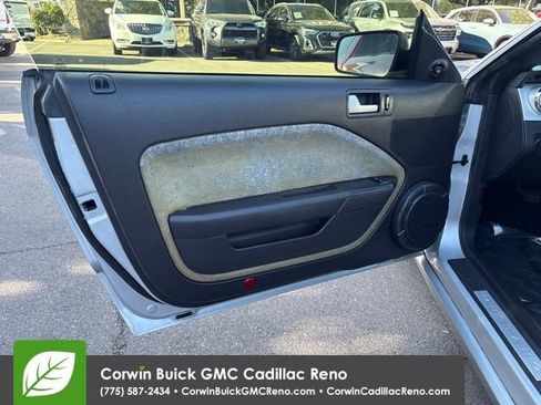 Used 2006 Ford Mustang Coupe RWD image 13
