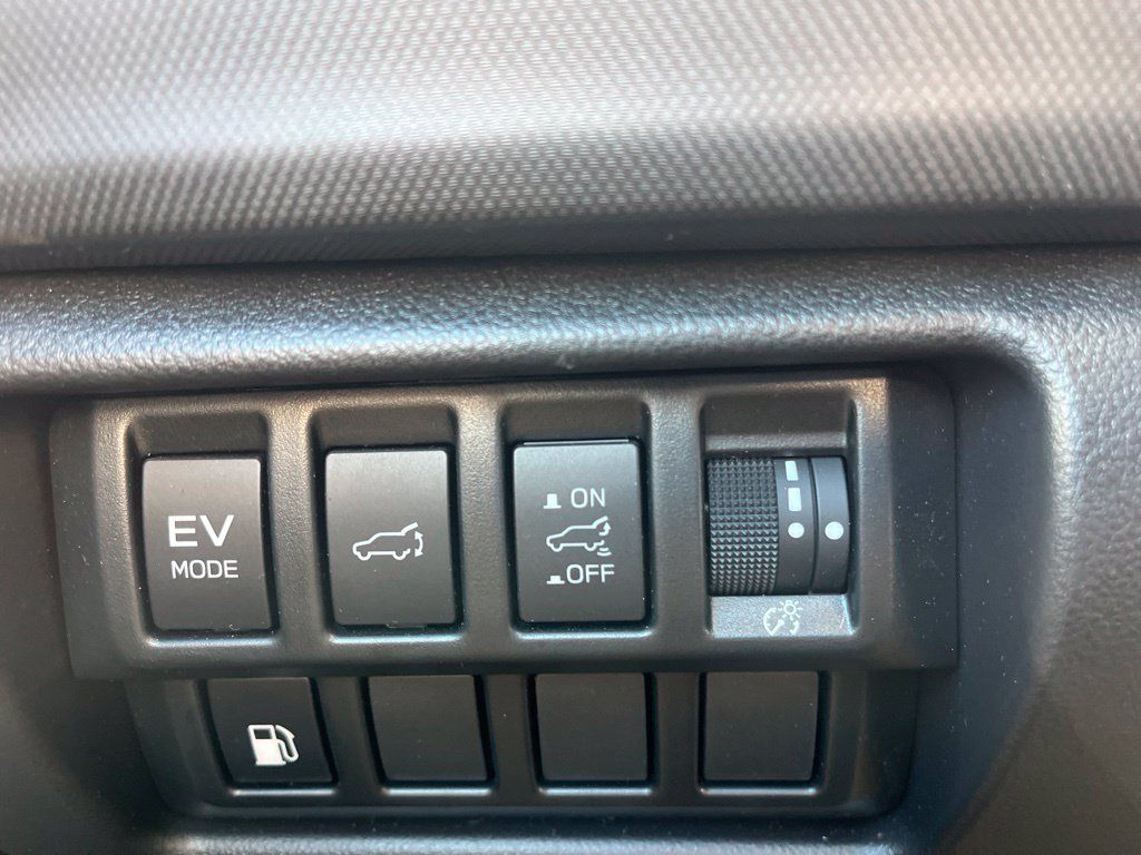 Used 2025 Subaru Forester Touring AWD/4WD image 26