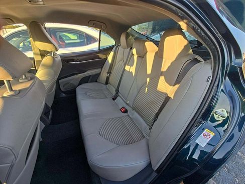 Used 2019 Toyota Camry SE image 40