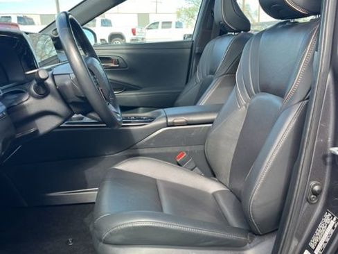 Used 2024 Toyota Crown XLE image 27