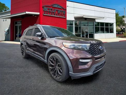Used 2020 Ford Explorer ST w/ ST High-Performance Pack AWD/4WD image 2