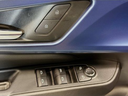 Used 2025 Chevrolet Equinox EV LT w/ Convenience Package FWD image 20