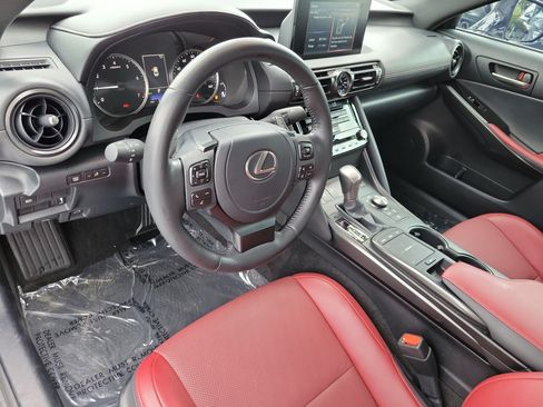 Used 2025 Lexus IS 350 F Sport RWD image 14