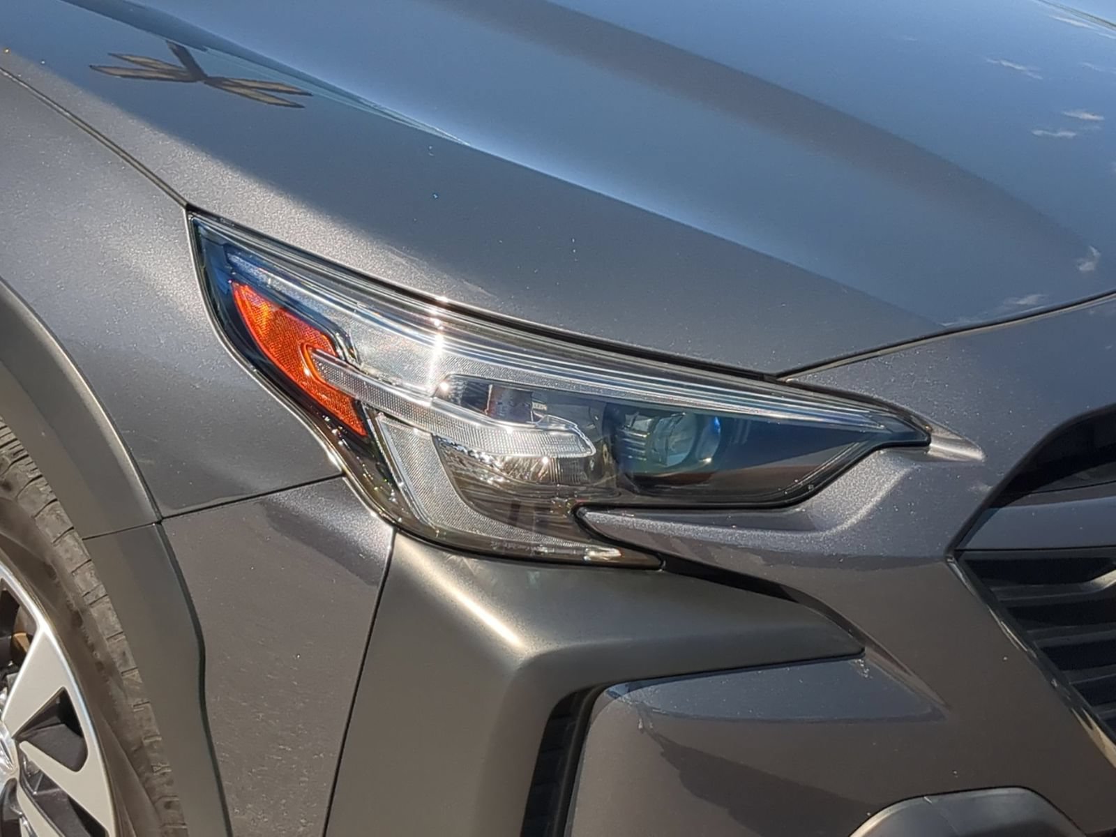 Certified 2025 Subaru Outback Premium AWD/4WD image 10