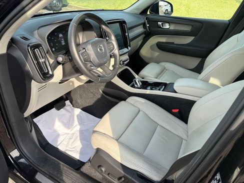Used 2019 Volvo XC40 T5 Inscription AWD/4WD image 13