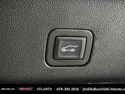 Used 2025 Chevrolet Tahoe LT RWD image 34