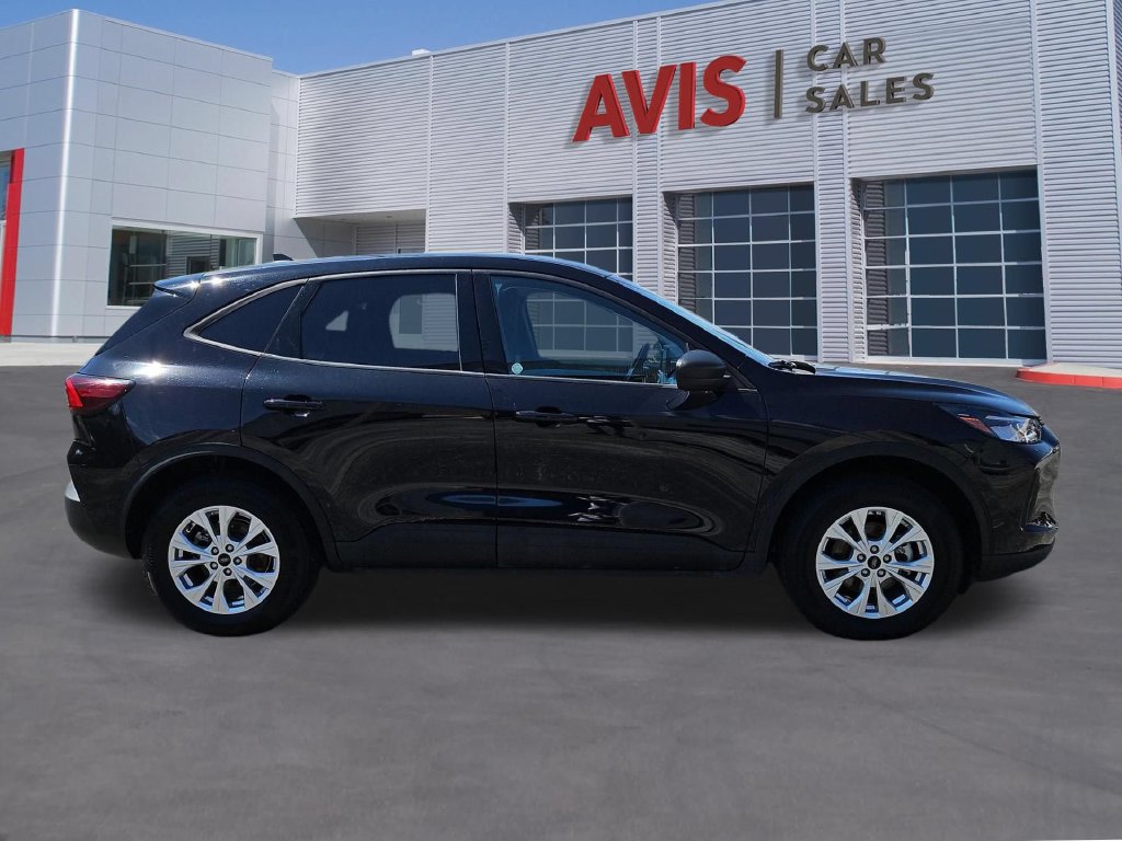 Used 2025 Ford Escape Active AWD/4WD image 5