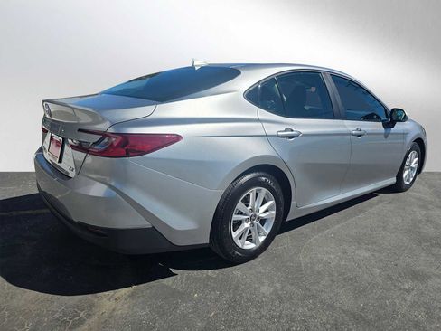 Used 2025 Toyota Camry LE w/ Convenience Package image 3
