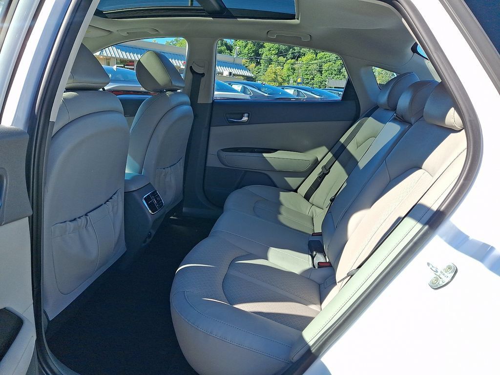 Used 2016 Kia Optima EX w/ Premium Package FWD image 12