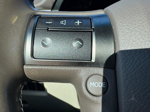 Used 2019 Lexus GX 460 Premium w/ Premium Package image 13