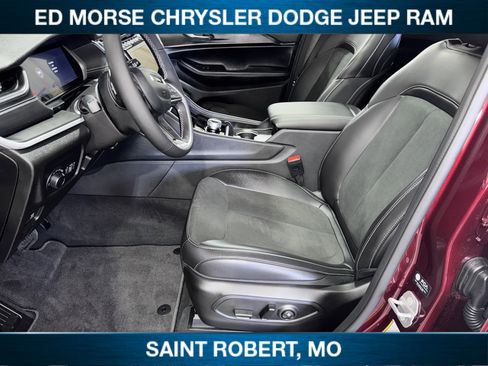 New 2025 Jeep Grand Cherokee Altitude AWD/4WD image 27