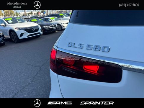 New 2026 Mercedes-Benz GLS 580 4MATIC image 6