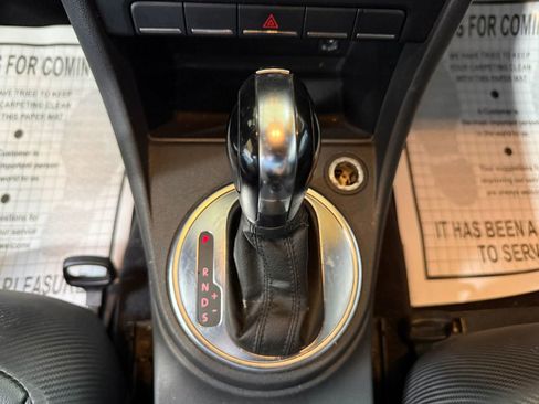 Used 2013 Volkswagen Beetle 2.5 FWD image 15
