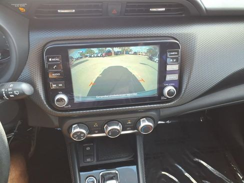 Used 2024 Nissan Kicks SV FWD image 16