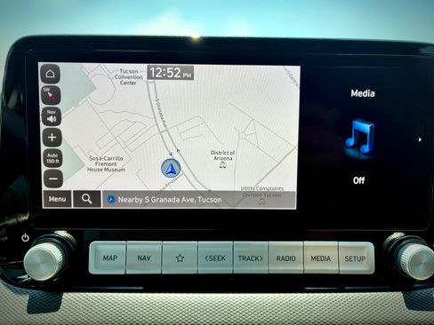 Used 2022 Hyundai Kona Limited FWD image 56