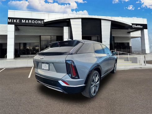 New 2026 Cadillac Optiq Luxury 2 image 3