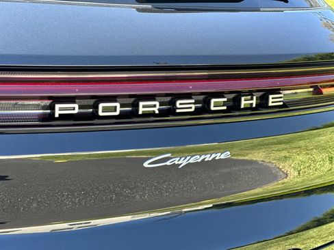 Certified 2025 Porsche Cayenne image 32
