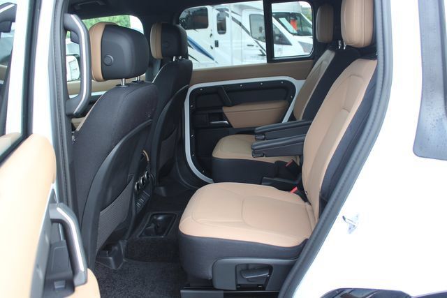 Used 2026 Land Rover Defender 130 V8 AWD/4WD image 25