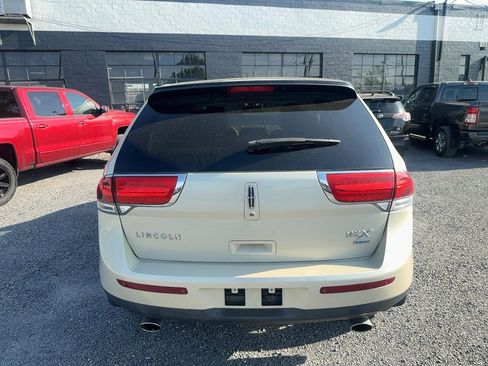 Used 2015 Lincoln MKX AWD w/ Equipment Group 101A image 3