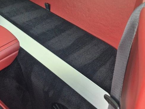 Used 2011 Aston Martin V12 Vantage Base 2dr Coupe image 34