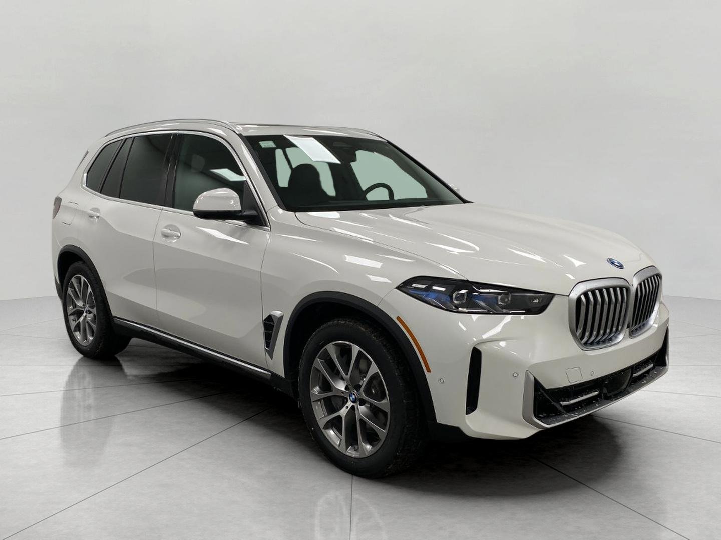 New 2026 BMW X5 xDrive50e w/ Executive Package AWD/4WD image 1