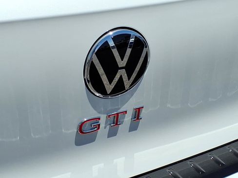 New 2026 Volkswagen GTI SE FWD image 9