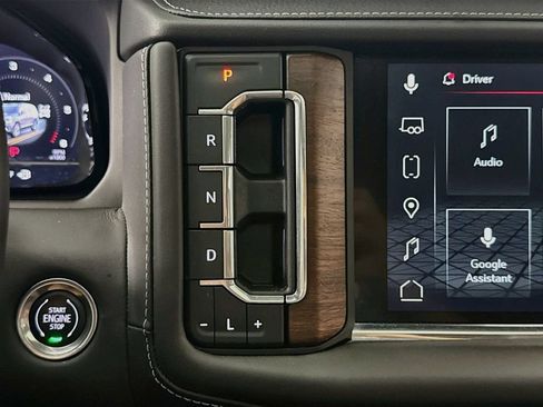 Used 2023 GMC Yukon Denali Ultimate w/ LPO, Floor Liner Package AWD/4WD image 18