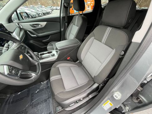 Used 2025 Chevrolet Blazer LT image 31