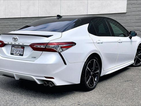 Used 2018 Toyota Camry XSE w/ Driver Assist Package FWD image 13