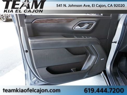 Used 2022 Chevrolet Suburban Z71 AWD/4WD image 25