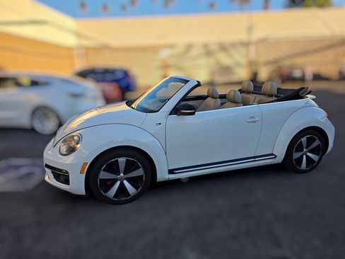 Used 2015 Volkswagen Beetle R-Line FWD image 10