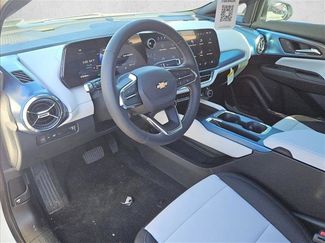 New 2026 Chevrolet Equinox EV LT video 3