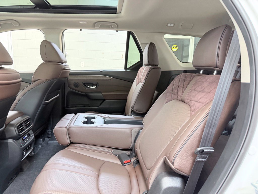 Used 2026 Honda Pilot Elite image 18