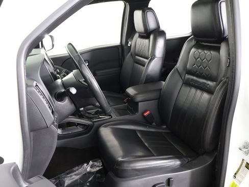 Used 2022 Nissan Frontier PRO-4X w/ Pro-4X Premium Package AWD/4WD image 34
