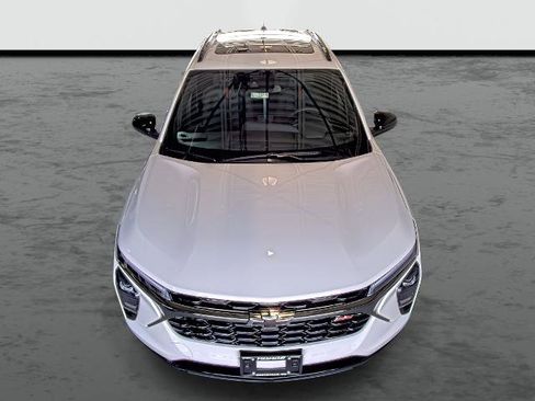 New 2026 Chevrolet Trax RS w/ Sunroof Package image 6