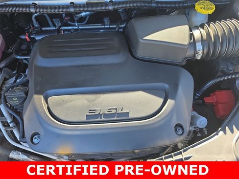 Used 2024 Chrysler Pacifica Touring-L image 31